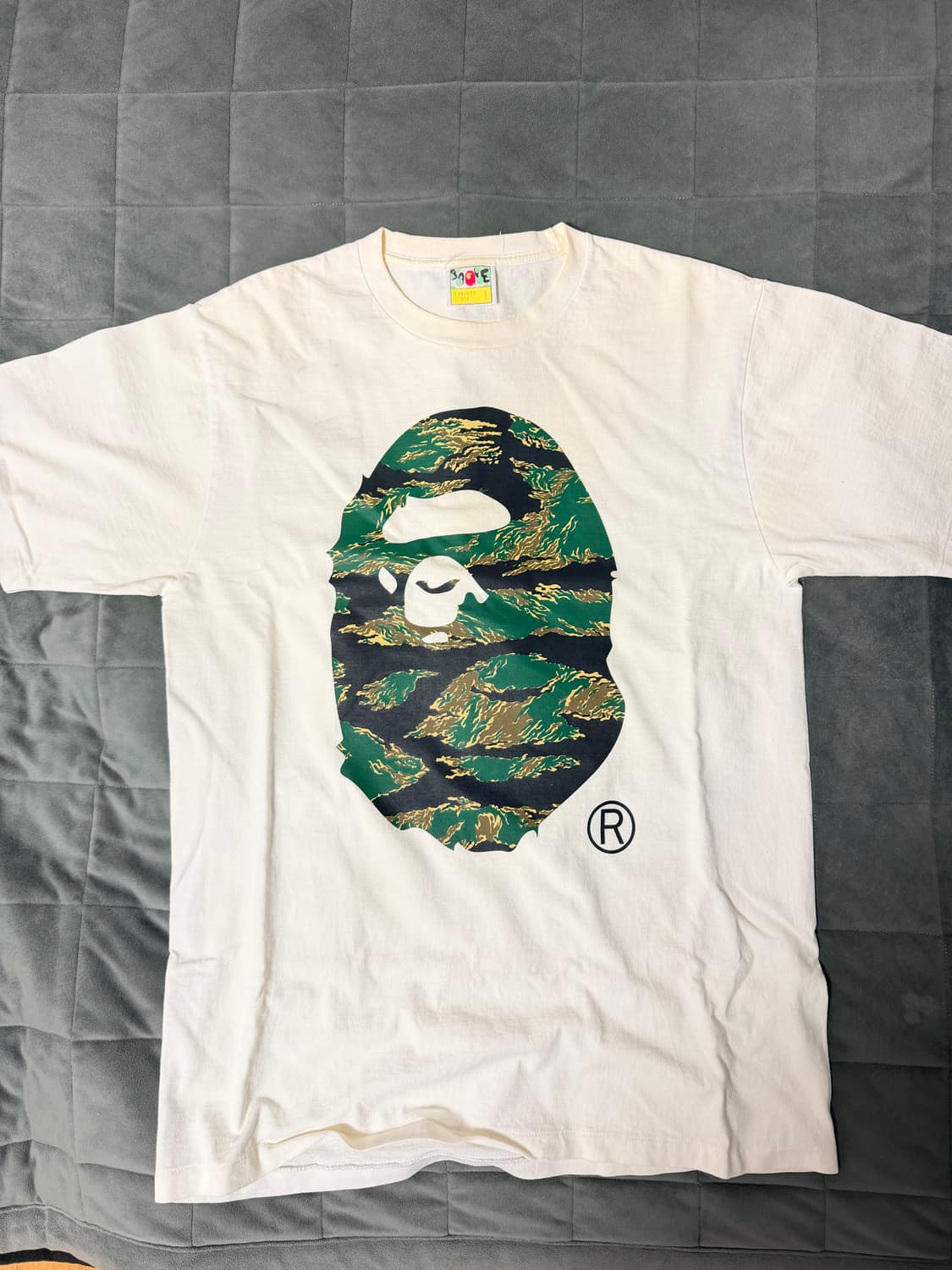 베이프 반팔티 상품이미지2