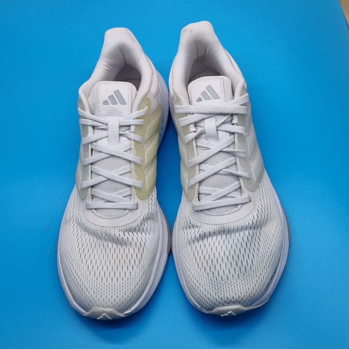 아디다스 울트라바운스 운동화250  상품이미지2