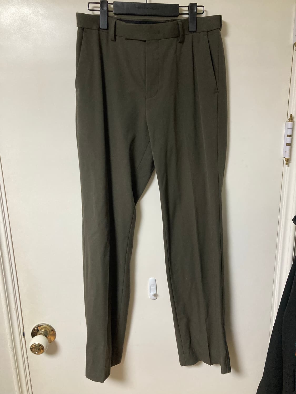 무신사 스탠다드 세미 와이드 히든 밴딩 슬랙스 31 상품이미지2