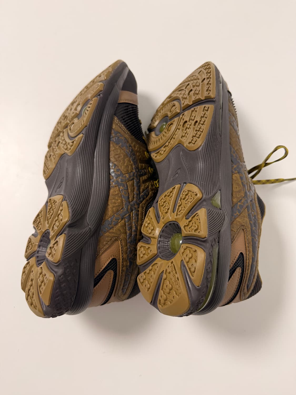 키코 코스타디노브 아식스 젤 키릴3 280사이즈 상품이미지3