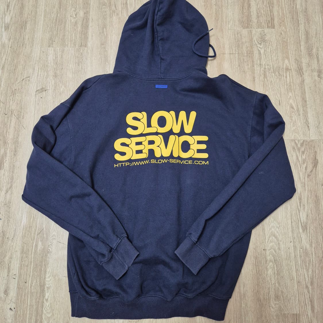 SLOW SERVICE 남성 빅로고 후드티  상품이미지6