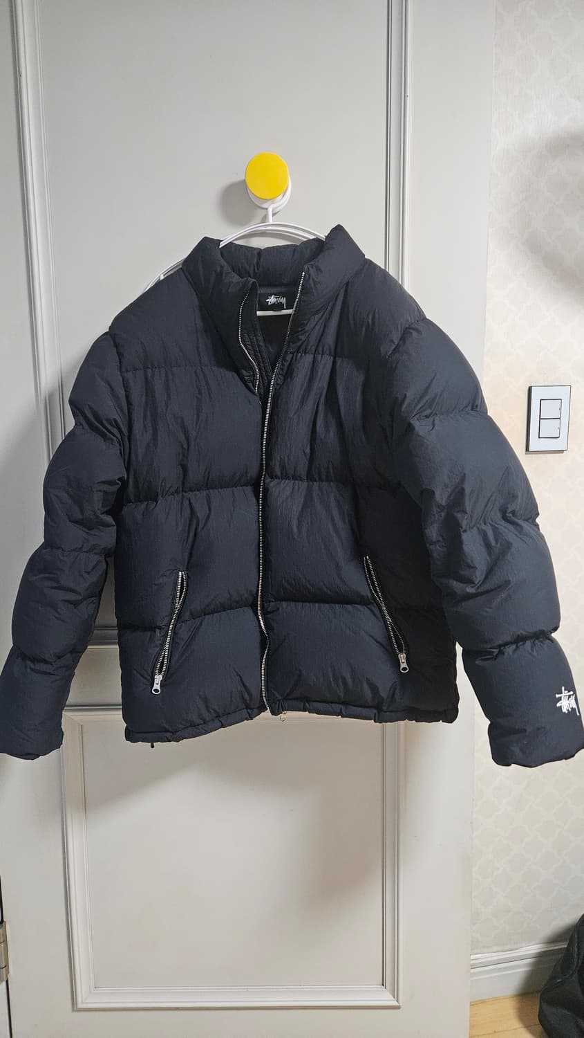 스투시 패딩 L[크림기준 65만원정도] 상품이미지1