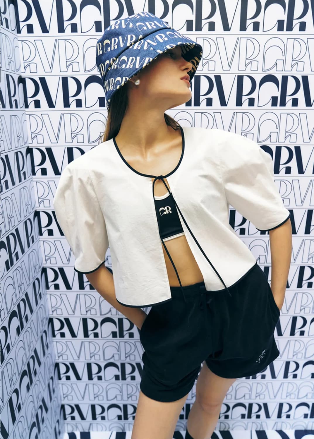 GROVE 그로브 22썸머 폰드 블라우스 상품이미지1