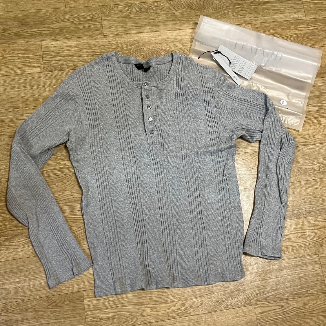 3) 르마드 헨리넥 슬리브 긴팔 니트 그레이 상품이미지1