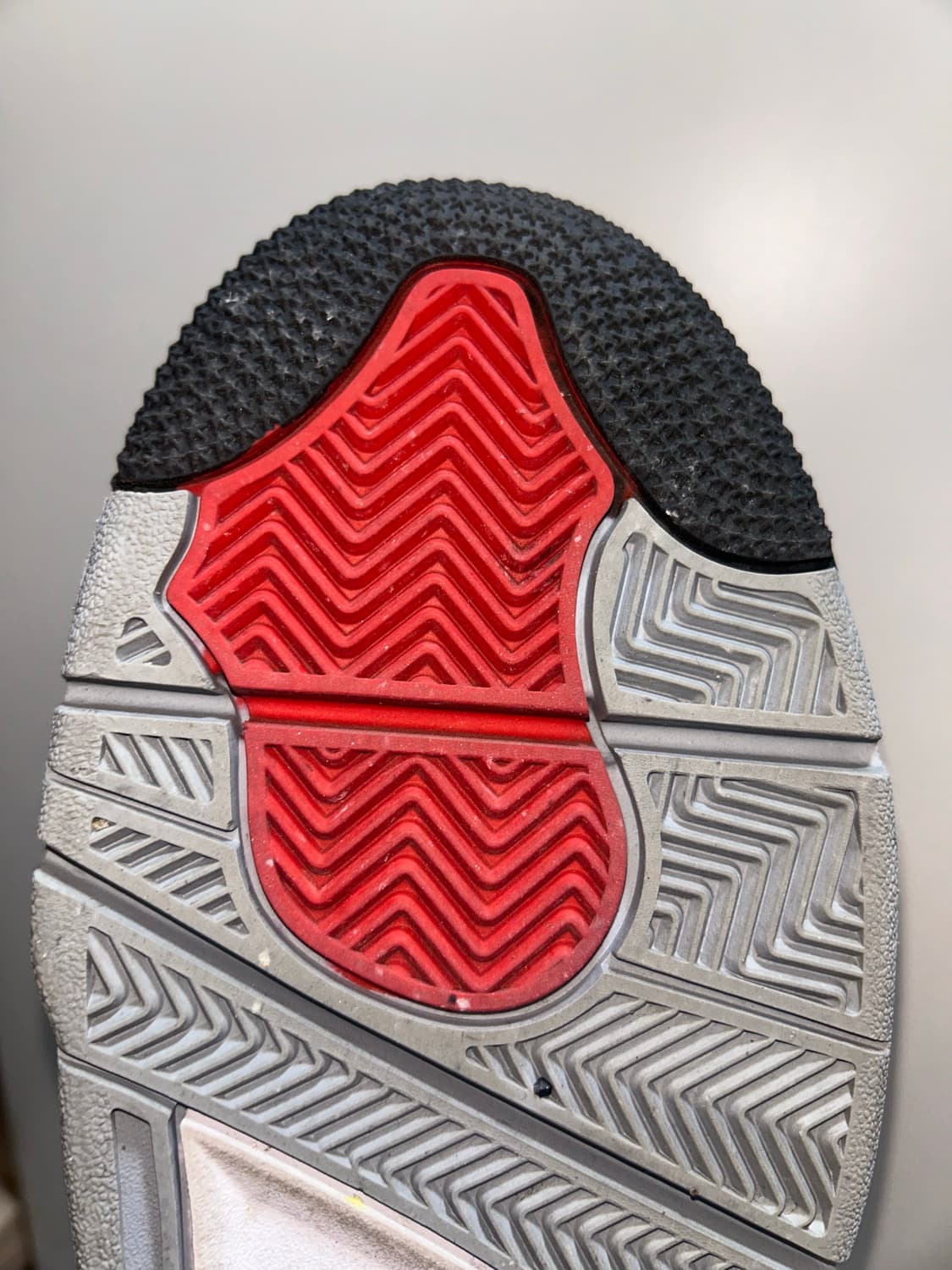 에어조던4 레트로se 블랙앤 라이트스틸 285 상품이미지3