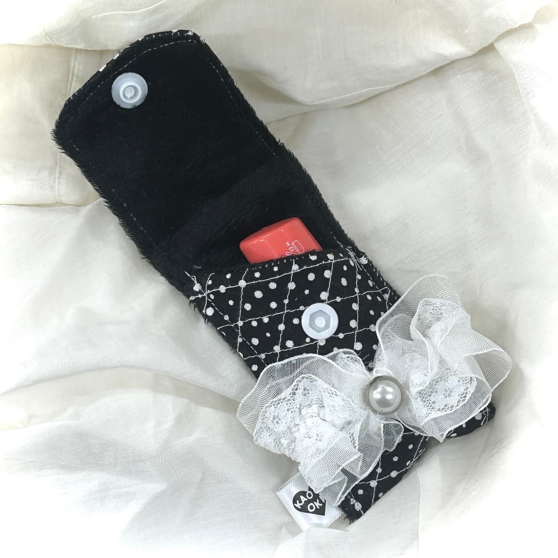 히메갸루 블랙&화이트 도트 레이스 리본 소품샵  누빔립밤/립 키링케이스 상품이미지3