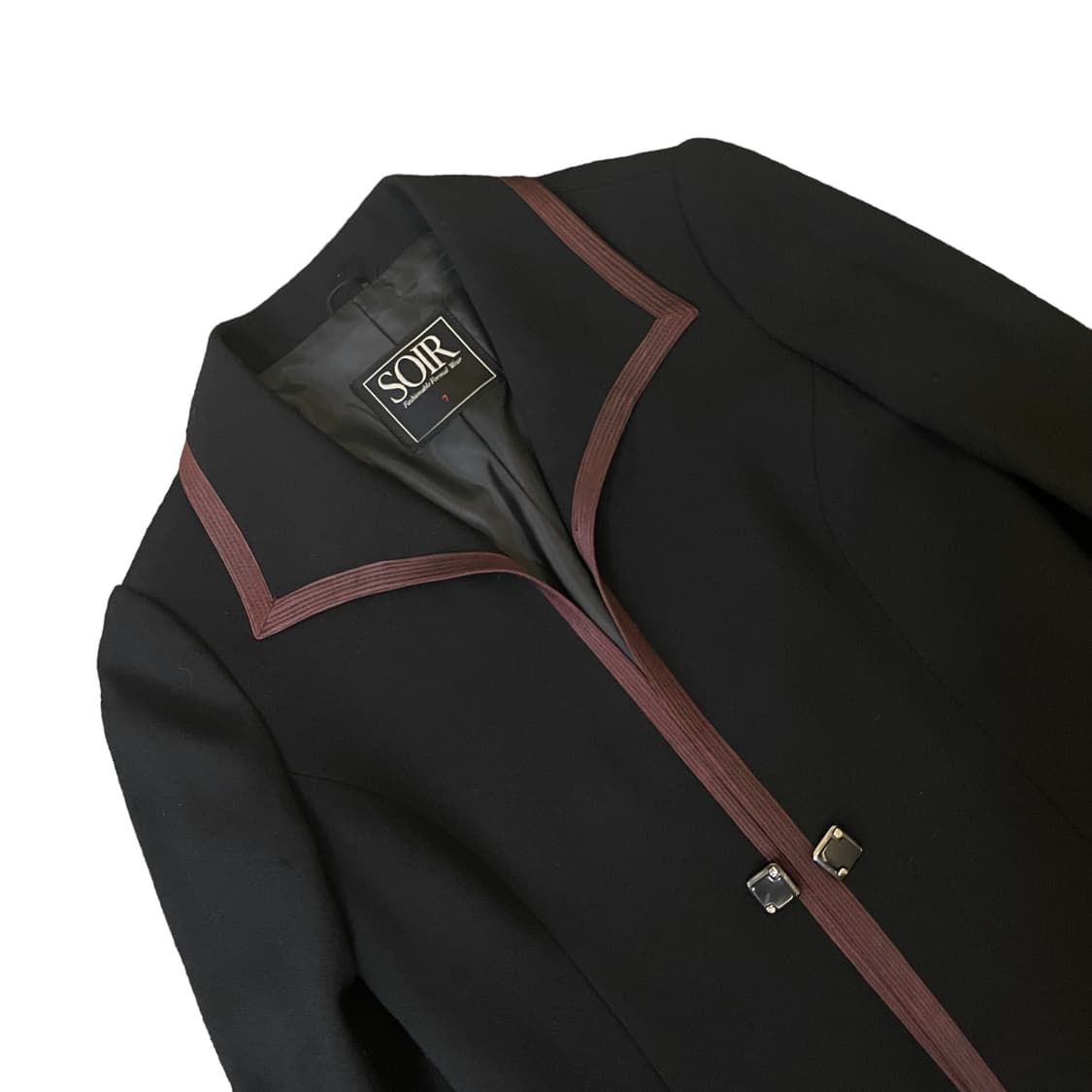 소일 브라운 바인딩 블랙 숏 자켓 상품이미지3