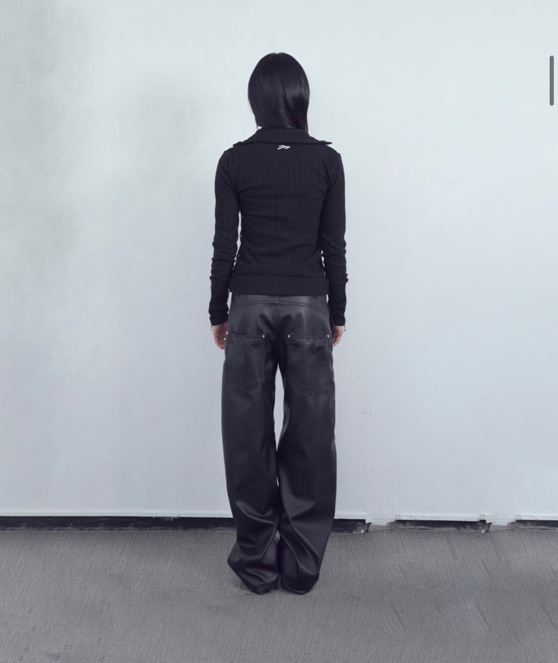 설라노X탄산 드롭 백포켓 레더팬츠 상품이미지5