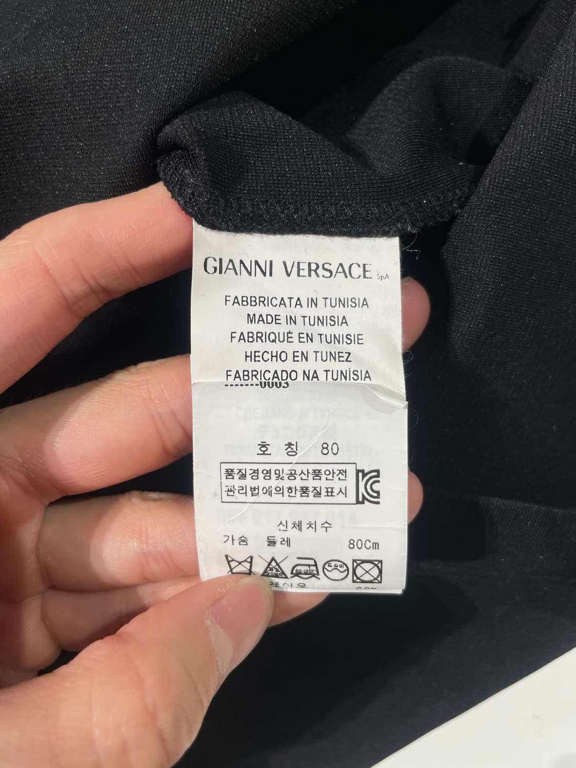 베르수스 베르사체 블랙 헴 골드 로고 클립 레이온 하프티 상품이미지8