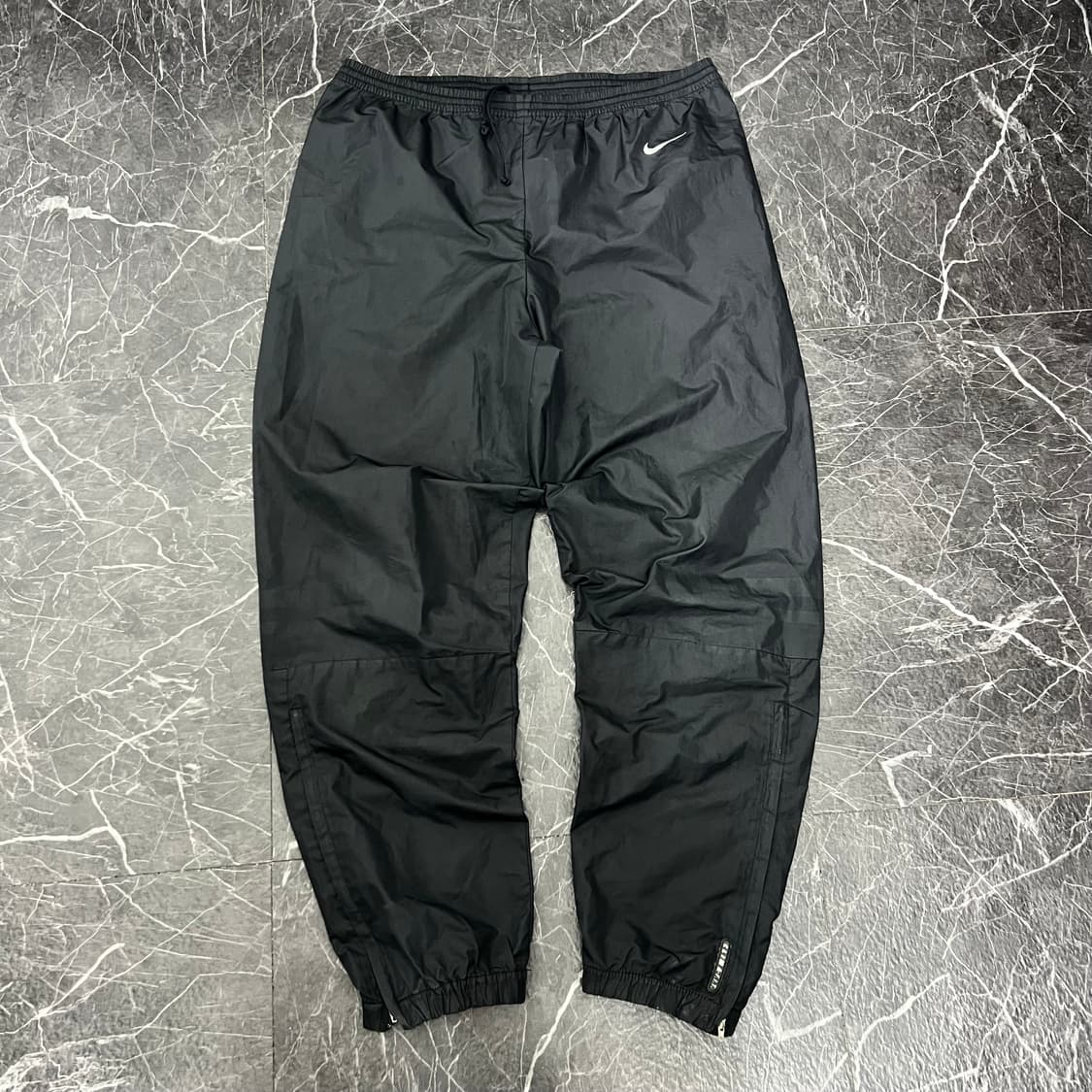 나이키 스우시 00s 배기와이드 조거 트랙팬츠 상품이미지4