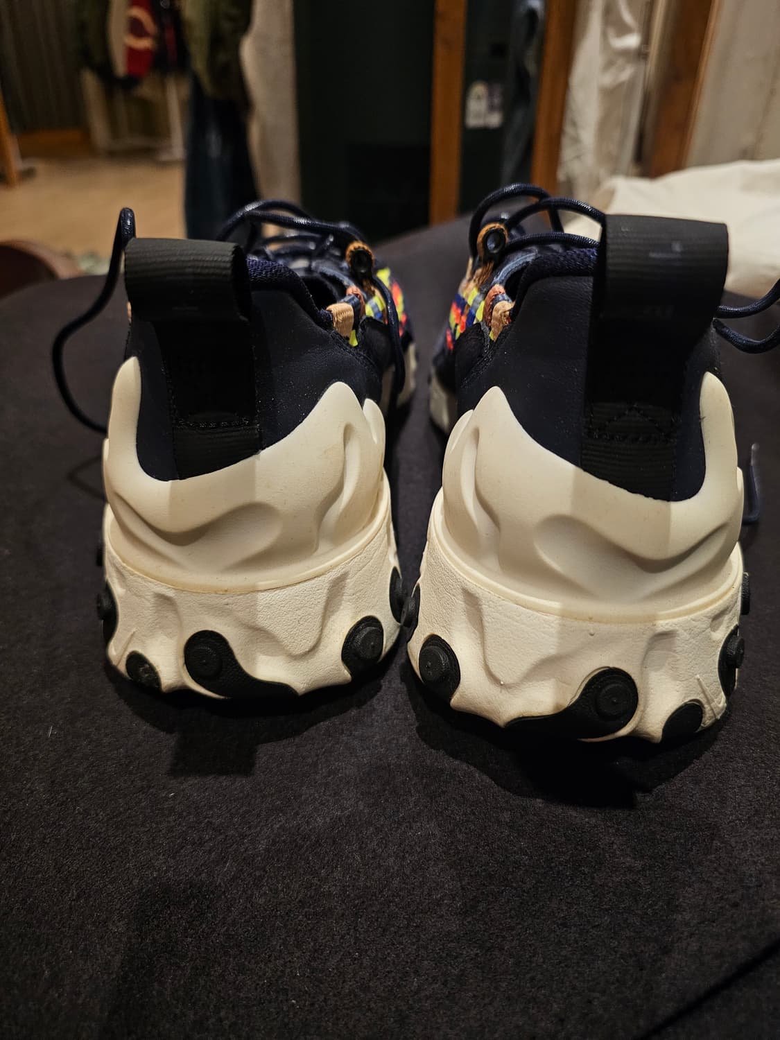 나이키 리액트 세르투 네이비컬러 us9.5 상품이미지3