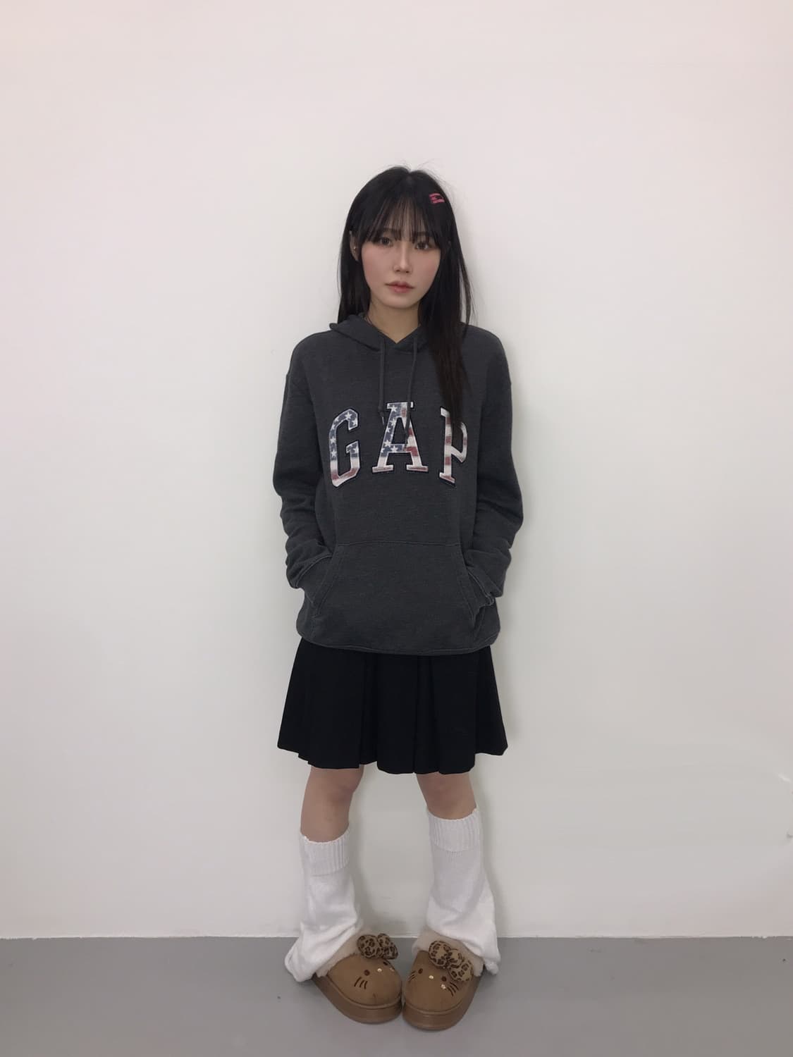 GAP American Flag Logo Charcoal Hoodie 상품이미지2