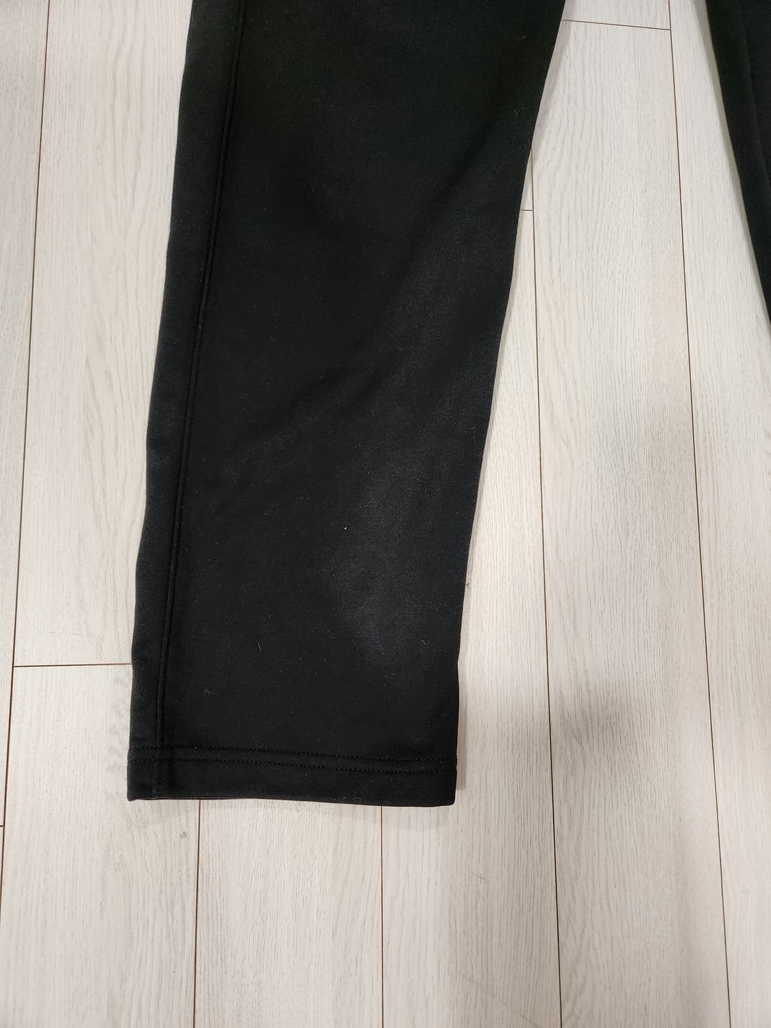 나이키 THERMA-FIT 기모 팬츠 사이즈s

사진이 이상하게 나왔는데 상품이미지10