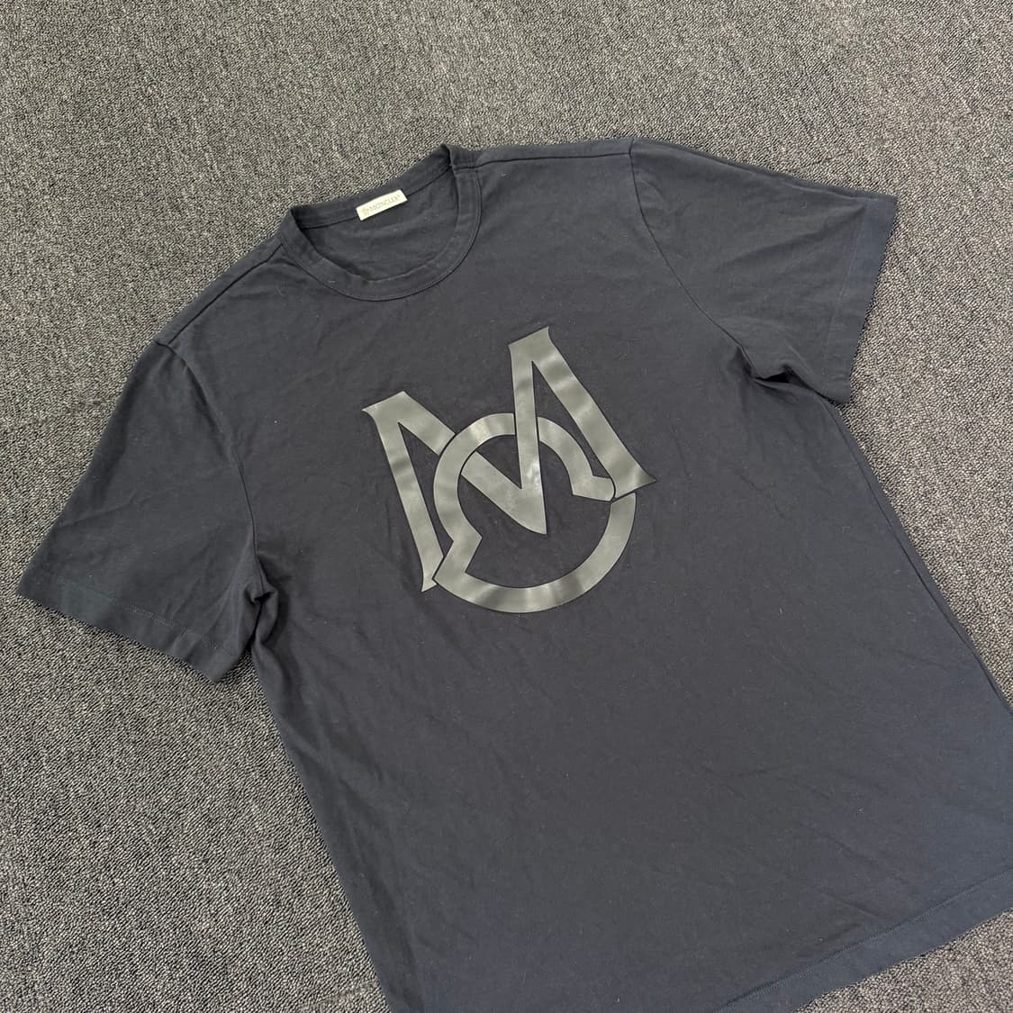 몽클레어 고무 로고 반팔티  상품이미지2