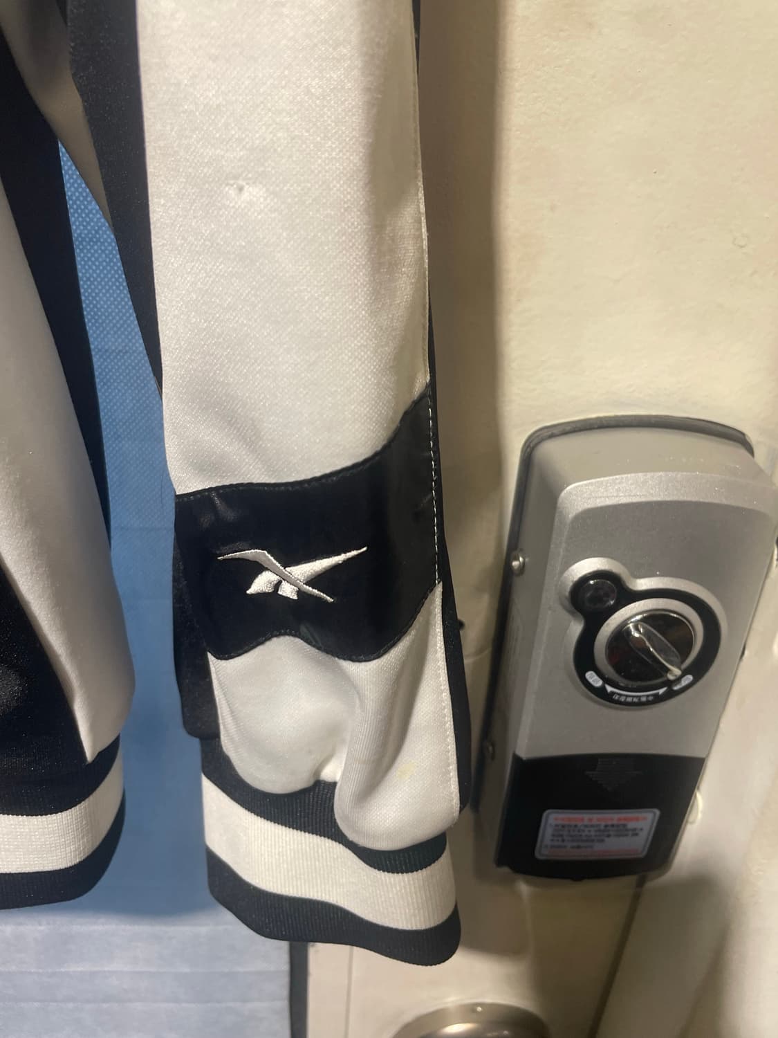 리복 블랙/화이트 져지 100  상품이미지2