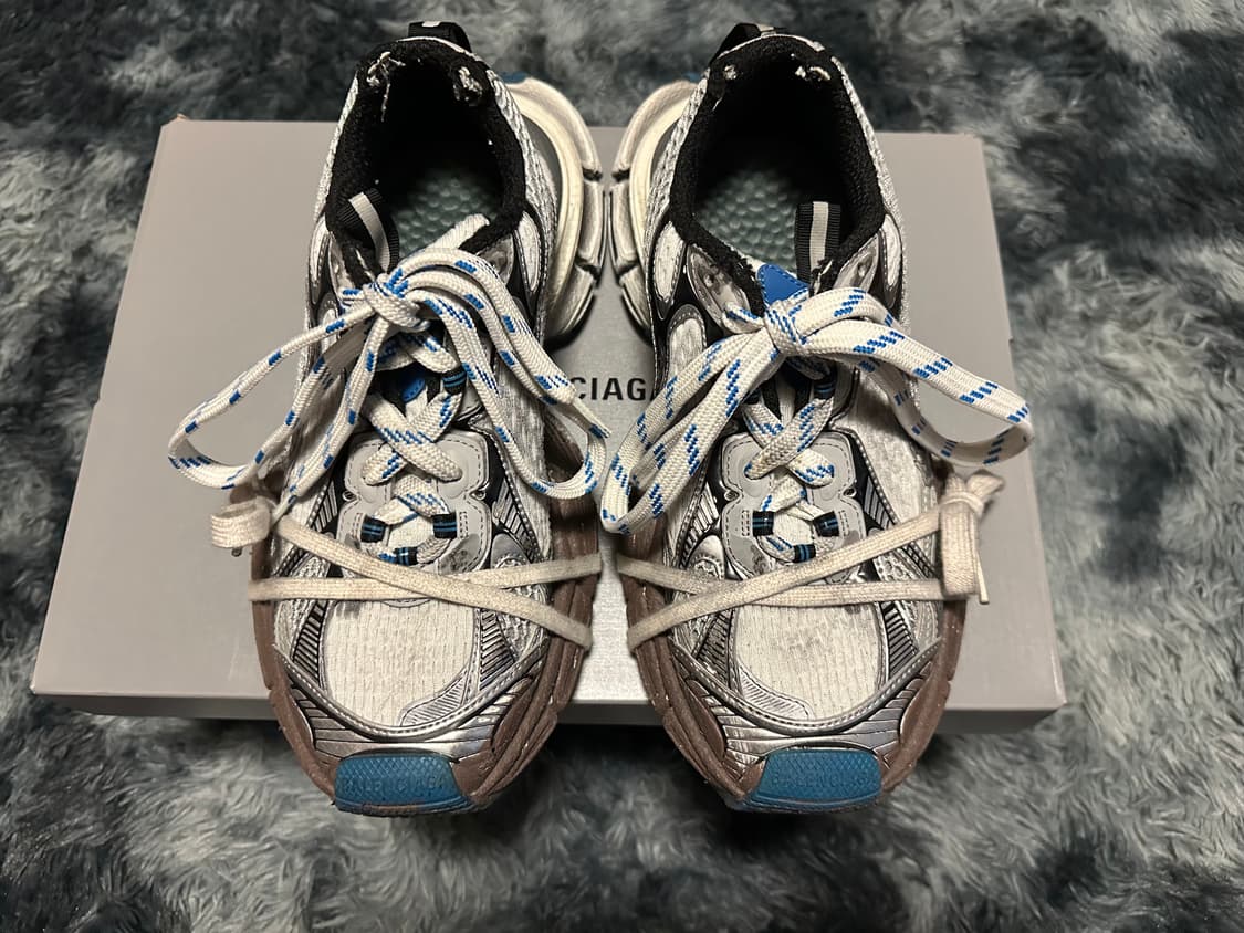 발렌시아가 원아웃 3xl 상품이미지3