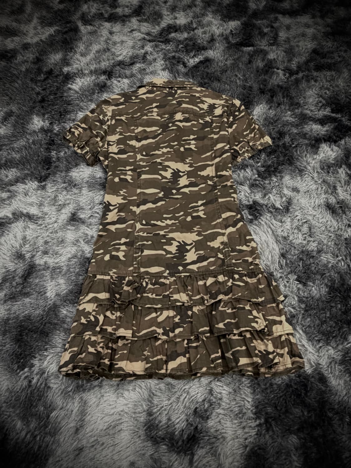 베이지 밀리터리 밑단 레이스 반팔 데님 원피스 상품이미지2