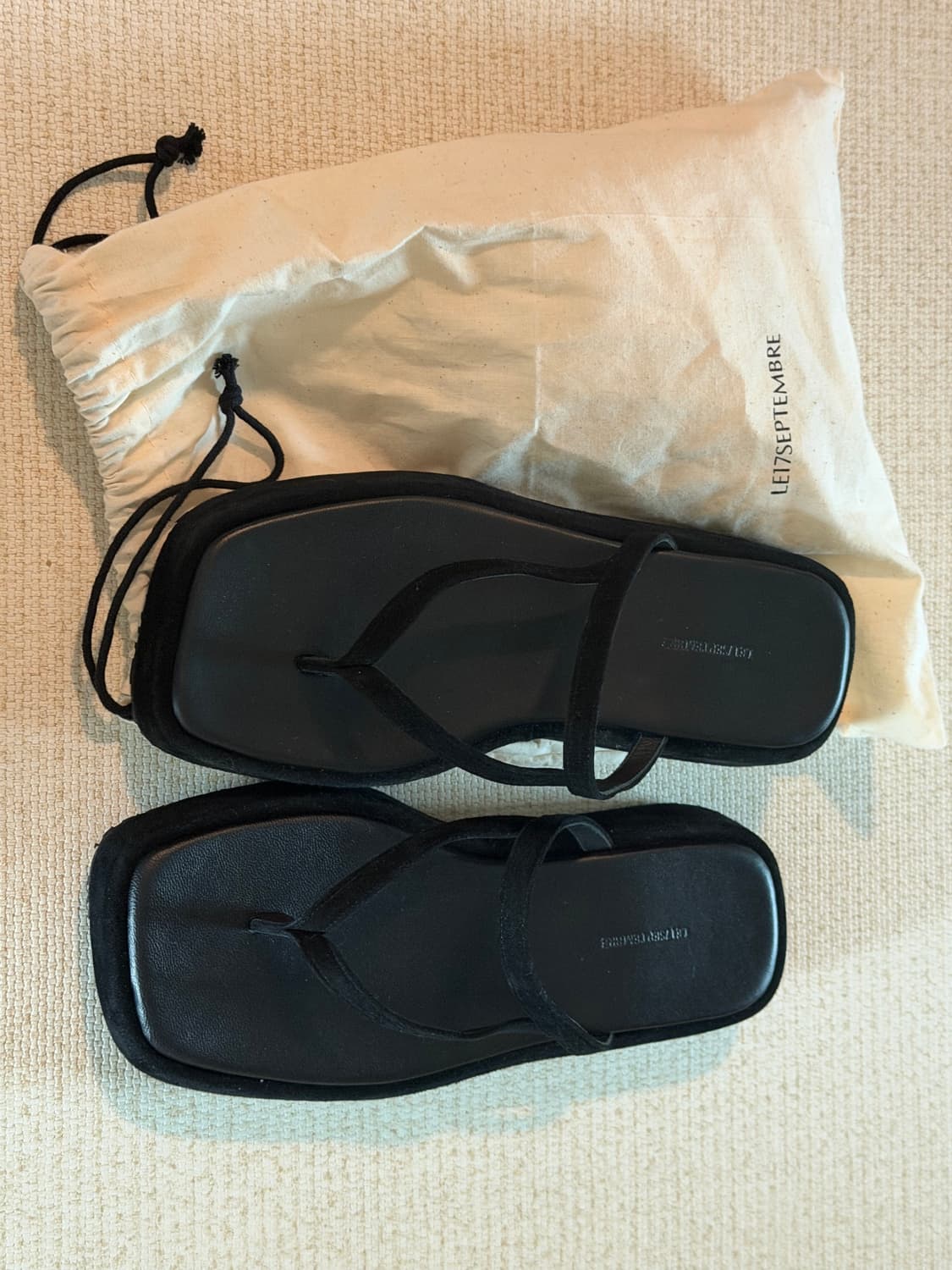 (새상품) 르917 V line leather sandal 샌들 230 상품이미지2