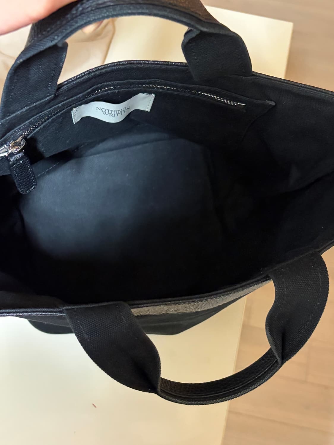 낫띵리튼 1967 토트백 스몰 블랙 상품이미지3