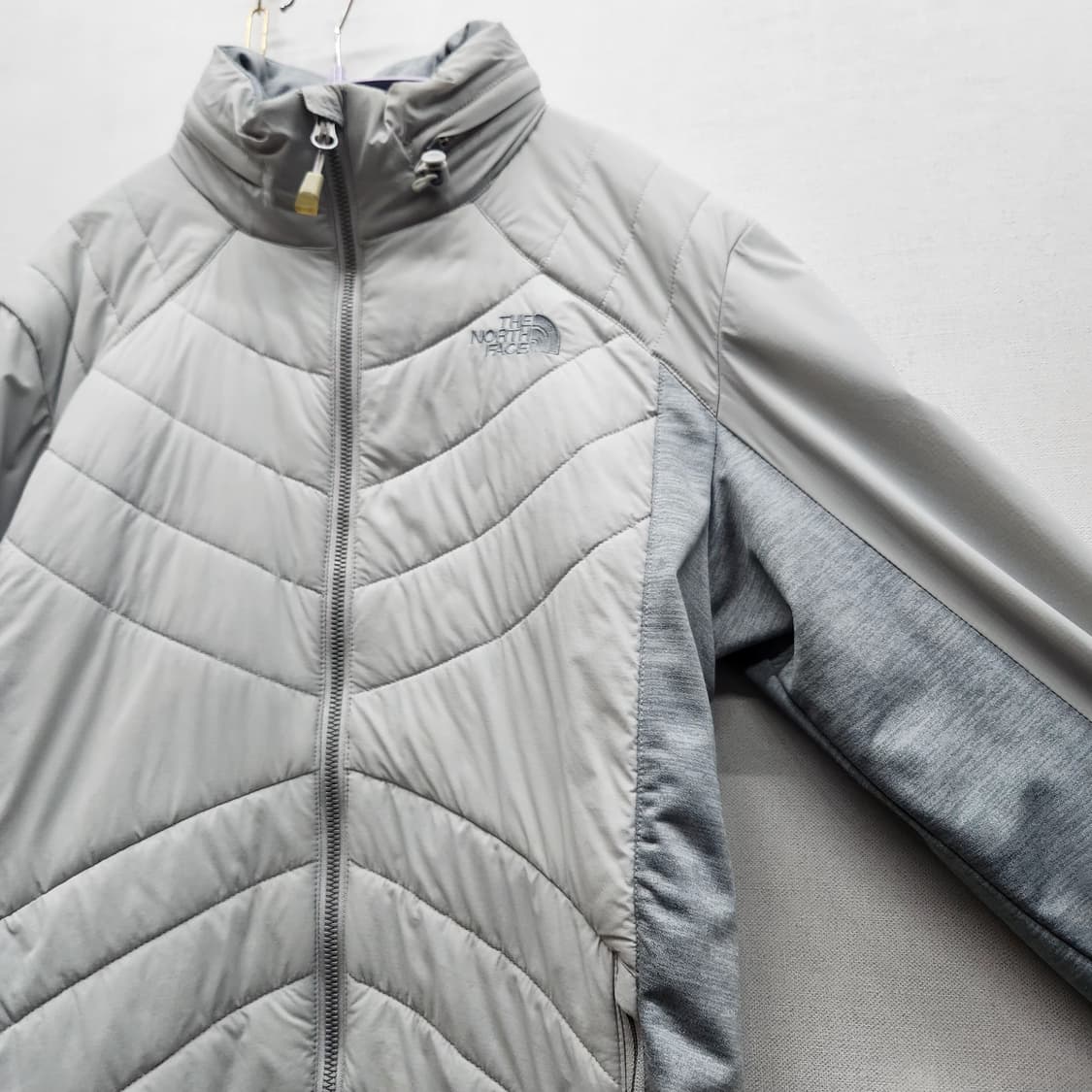 노스페이스 VX 하이브리드 스트링 집업 M(M)남여공용) 상품이미지2