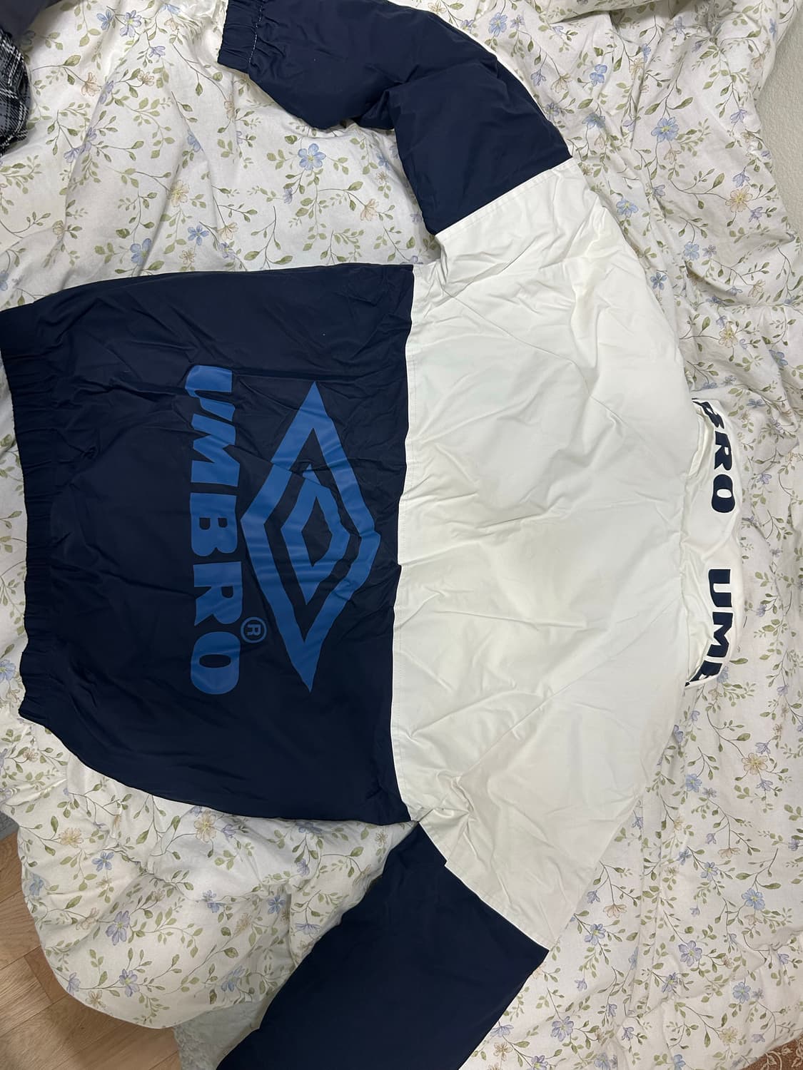 엄브로 남성 패딩 상품이미지3