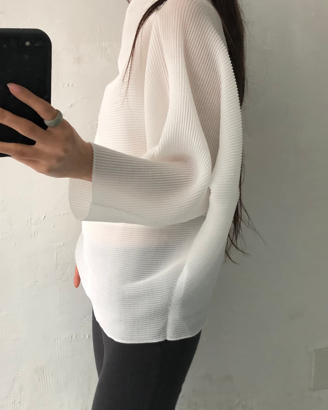 Issey Miyake me 이세이미야케 화이트 넥 버튼 플리츠 티셔츠 상품이미지5