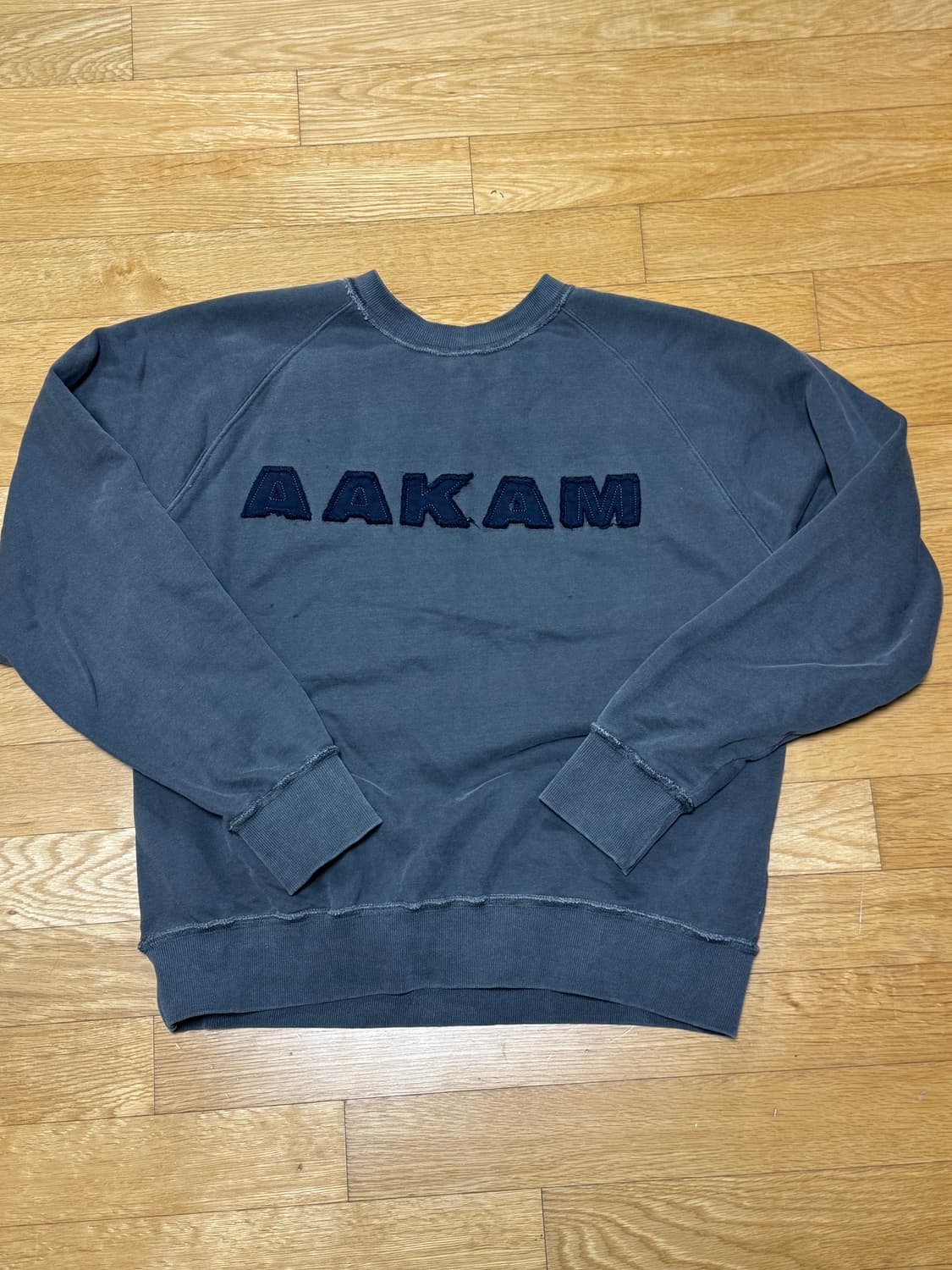 아캄 맨투맨 상품이미지1