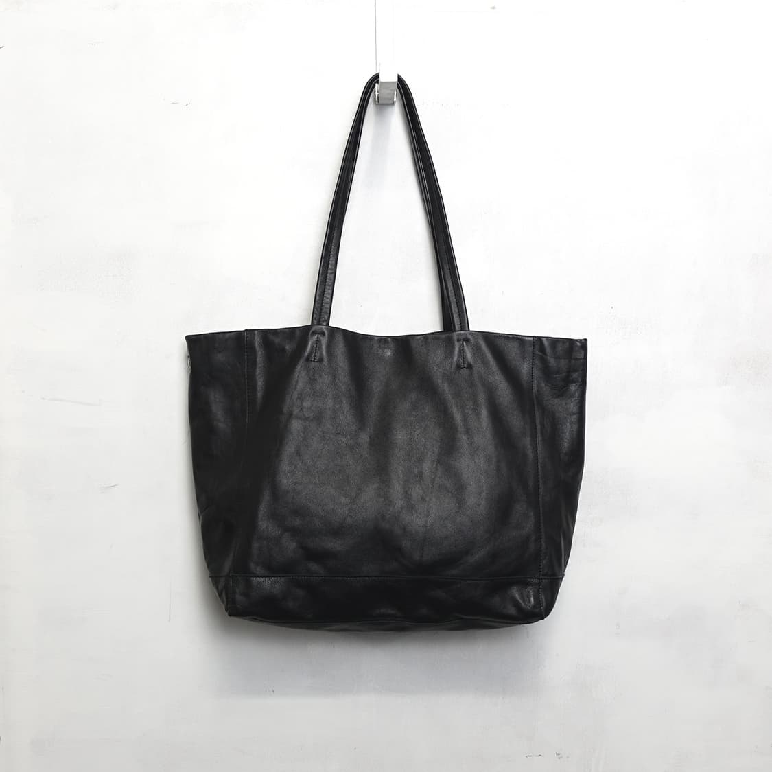 HARE 하레 리얼 카우 레더  소가죽 숄더 쇼퍼 백   상품이미지8