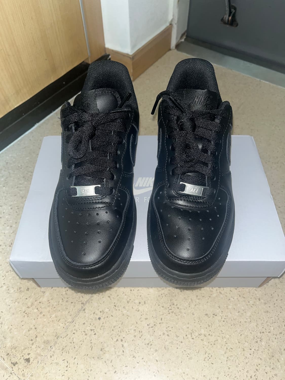 나이키 에어포스 블랙 검정 올검포스 225 상품이미지1