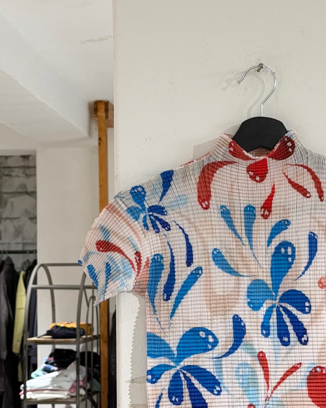 이세이 미야케 페테 플리츠 프린팅 하프 티셔츠 상품이미지2