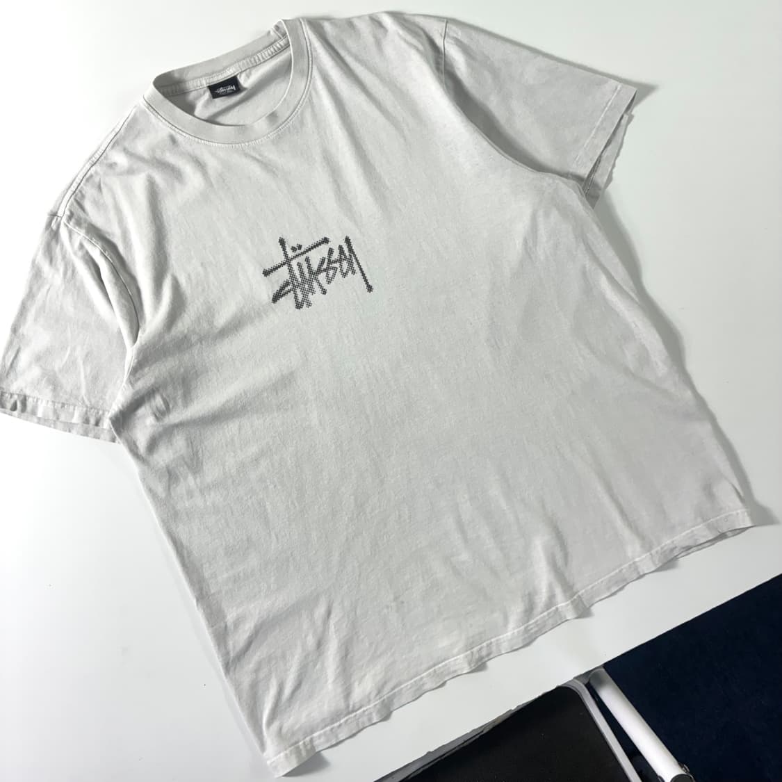 Stussy  스투시 서프 톰 피그먼트 다이드 화이트 반팔티  상품이미지4