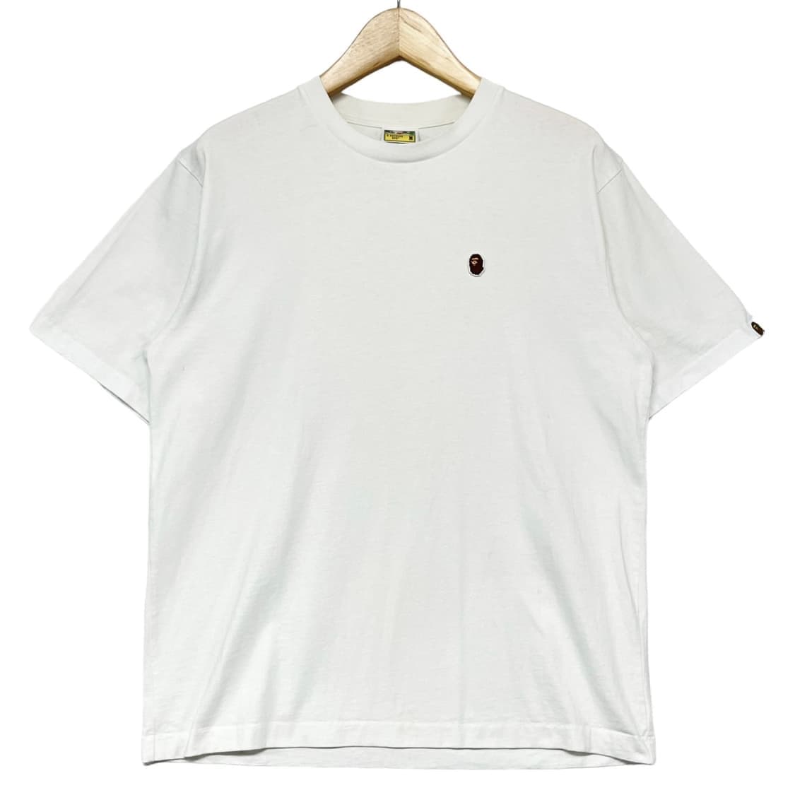 베이프 원포인트 스몰로고 반팔 티셔츠 화이트 상품이미지1