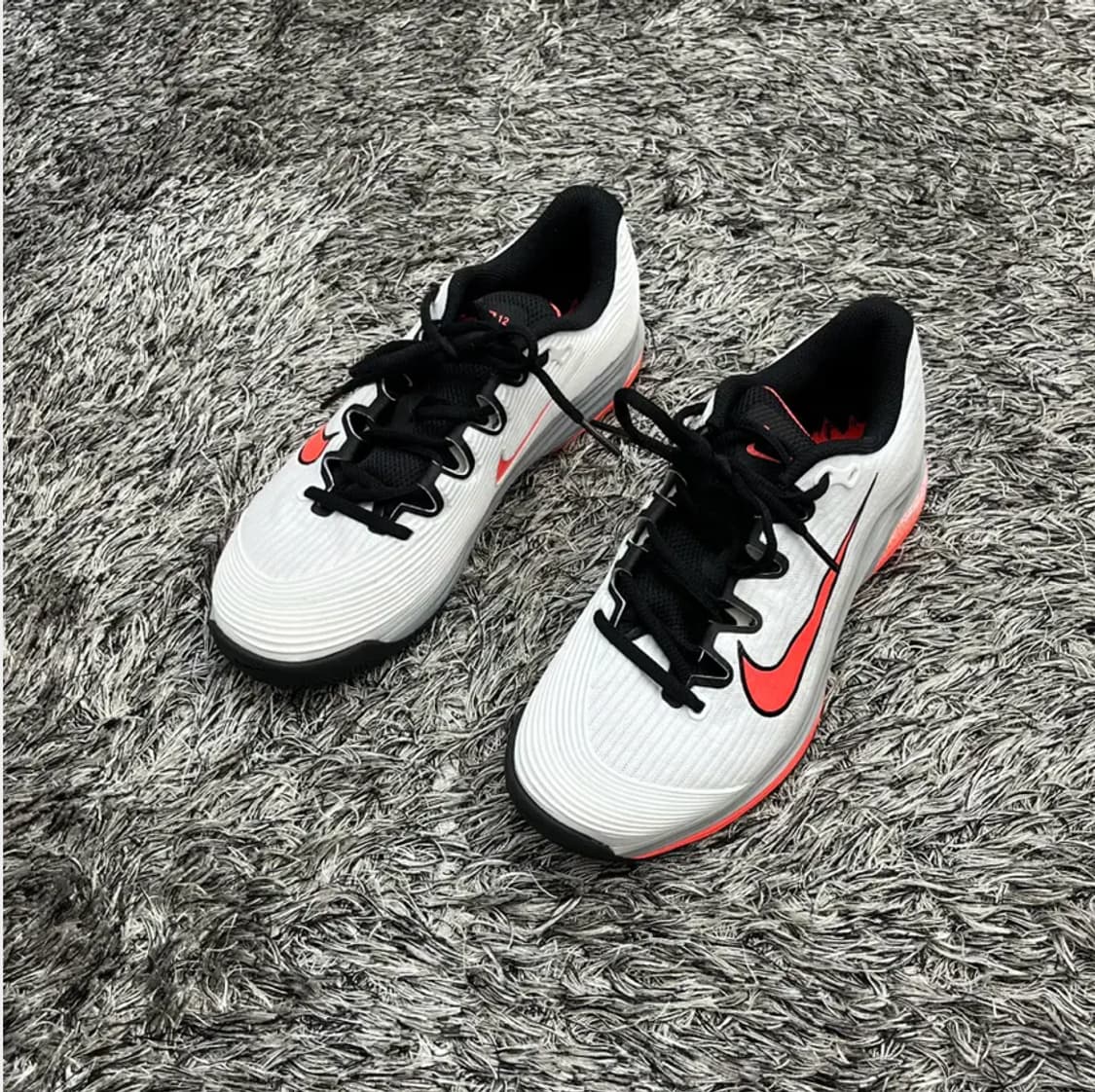 25년 나이키 테니스화 줌 베이퍼 12 프리미엄 (235) 상품이미지2