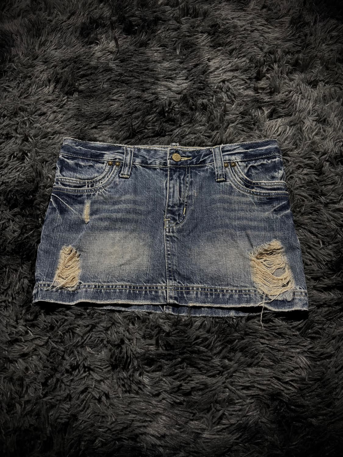 Cecil McBee 데미지 워싱 숏 데님스커트 상품이미지1