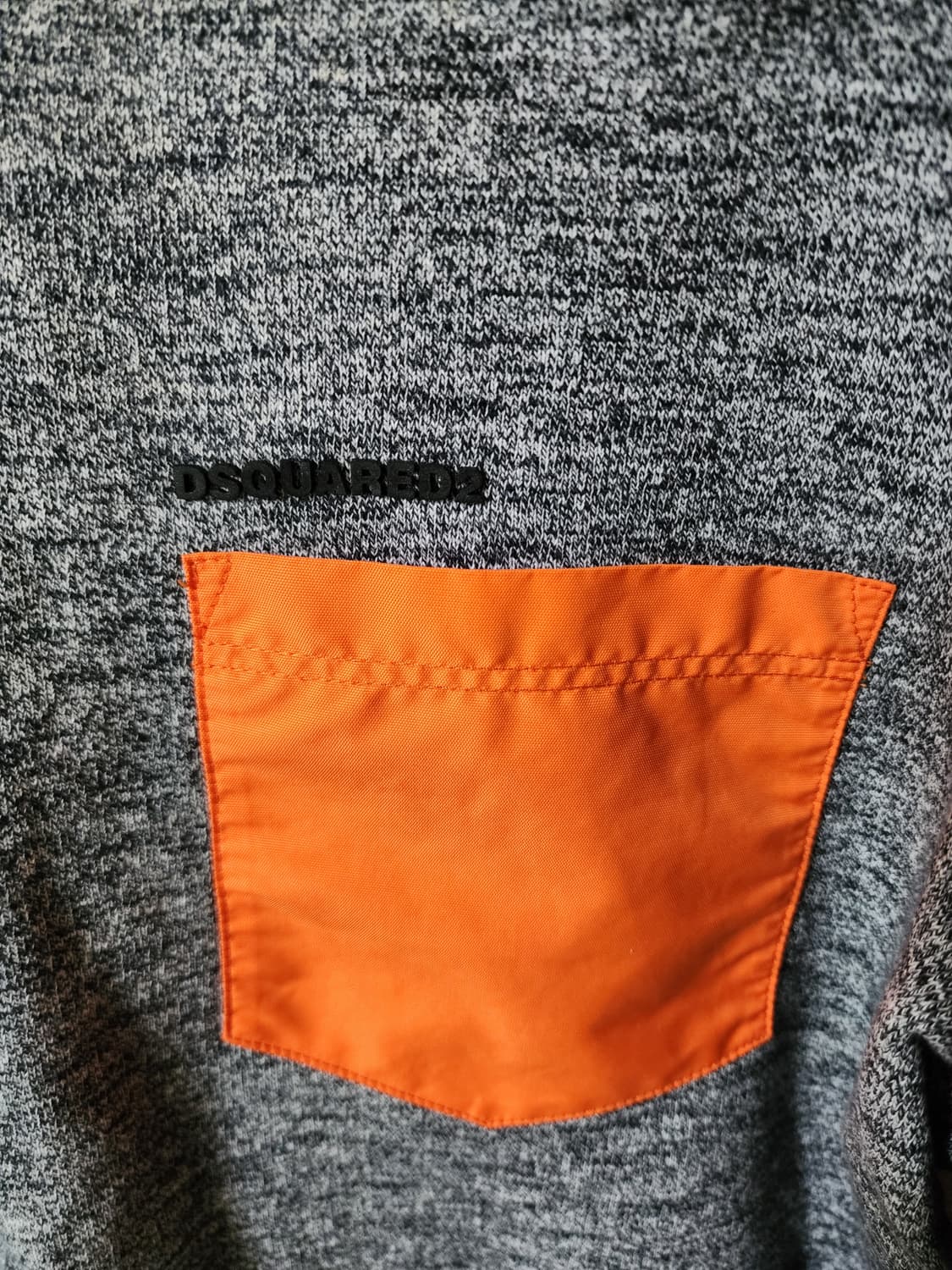 디스퀘어드2 오렌지포켓 디스트레스드 맨투맨 L 상품이미지4
