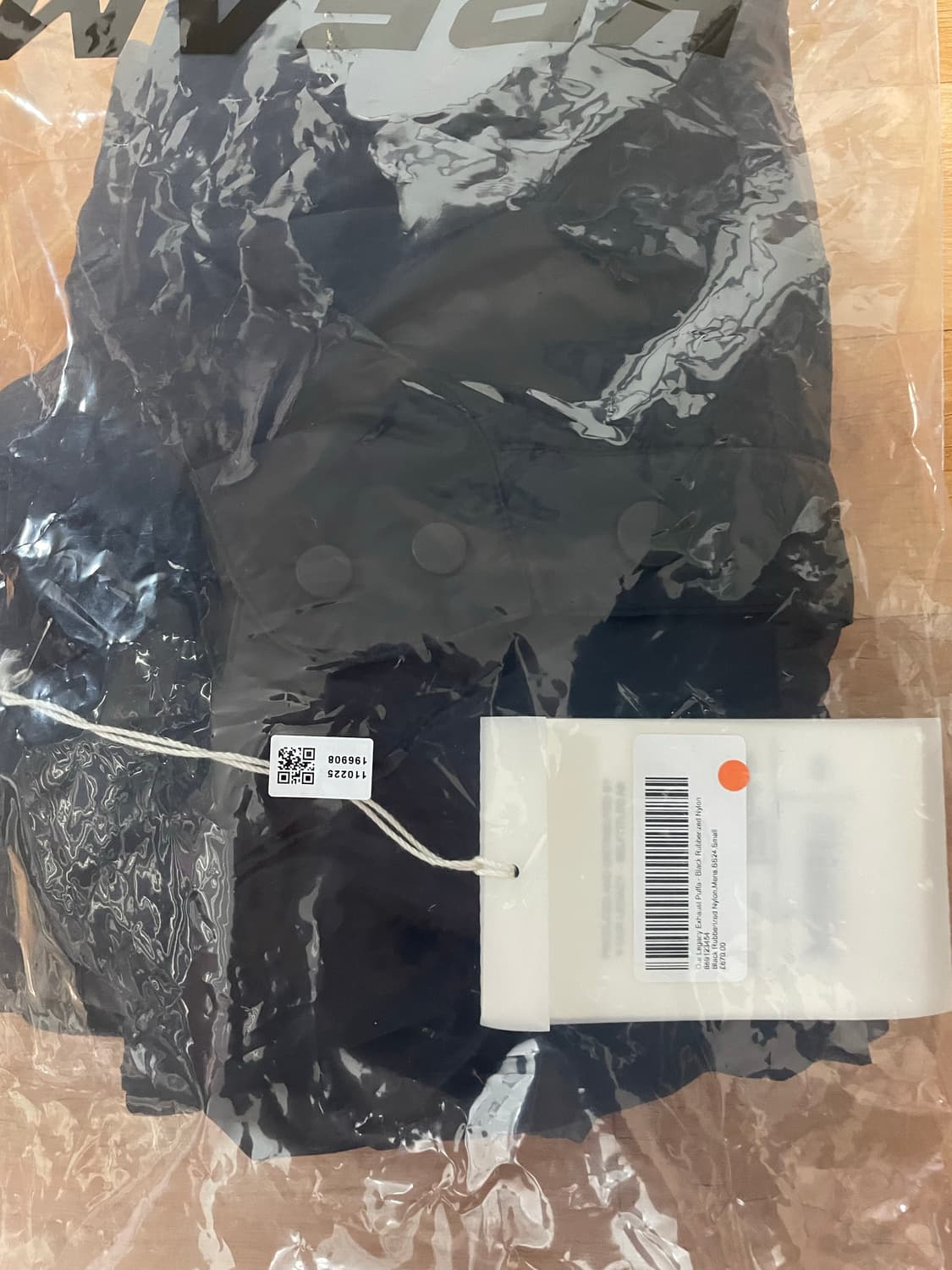 아워레가시 이그조스트 푸파 블랙 러버라이즈드 나일론 상품이미지7