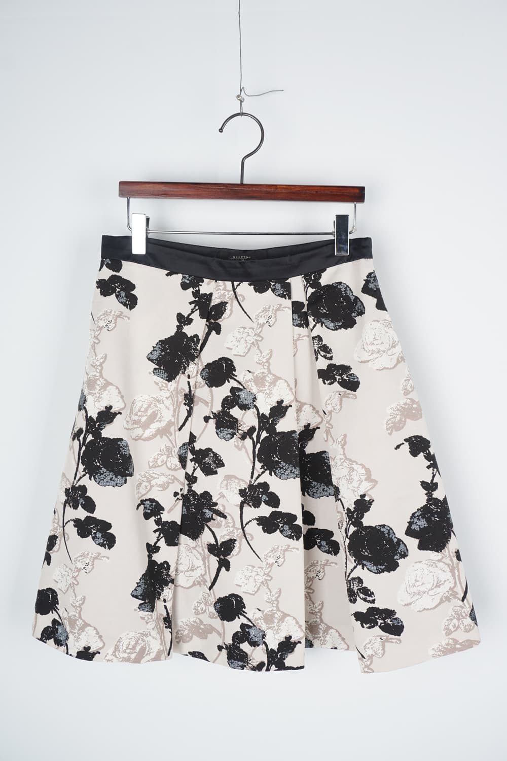 WEEKEND by MAX MARA floral skirt  상품이미지1
