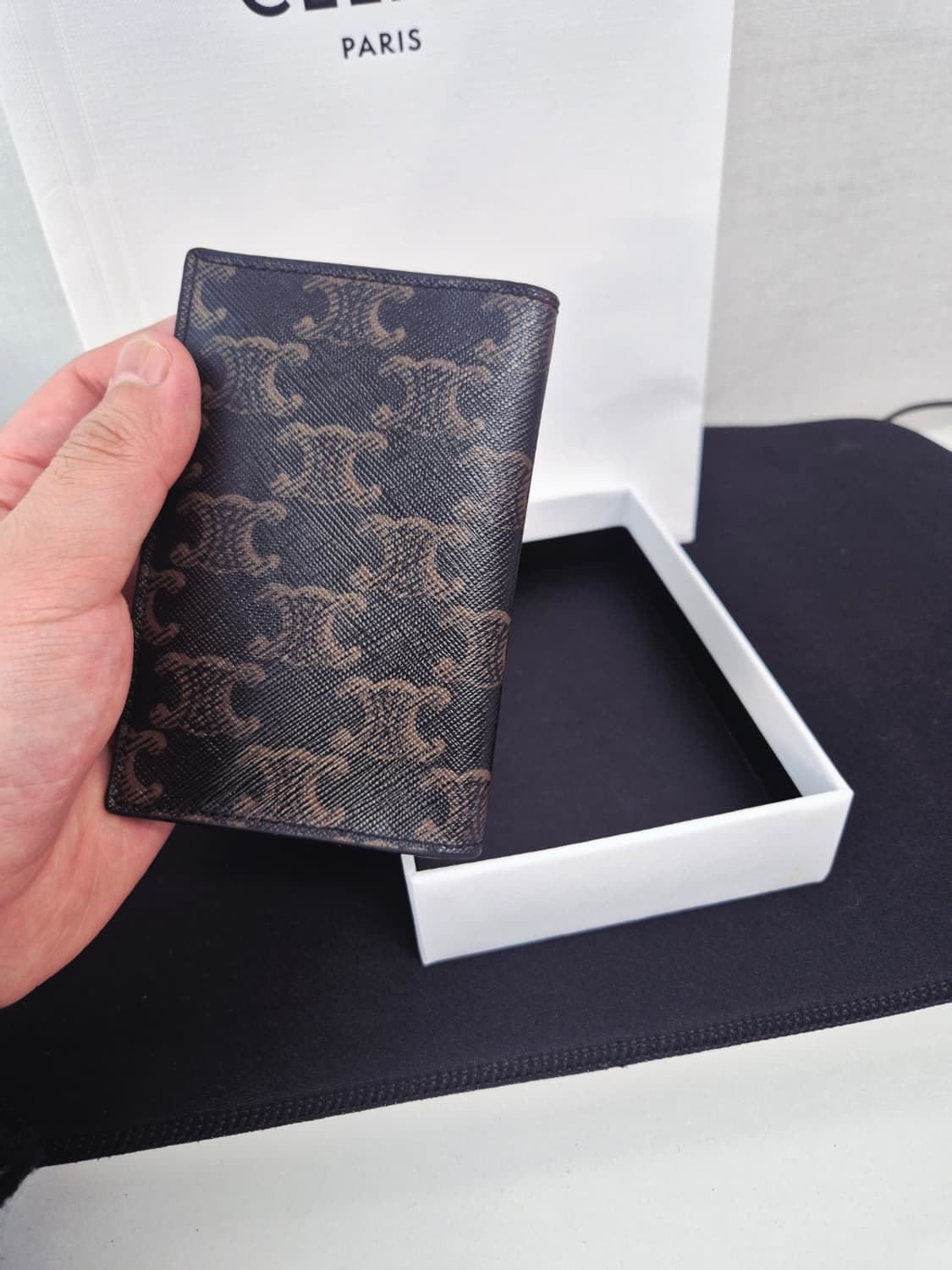 셀린느 트리옹프 카드지갑 상품이미지5