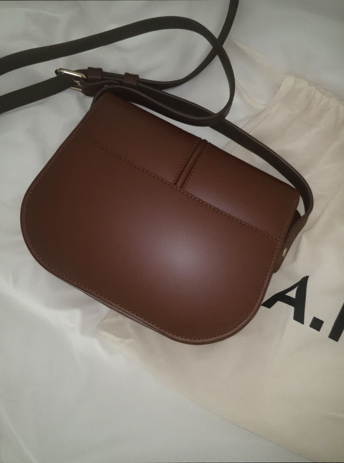 APC 아페쎄 베티백 브라운 상품이미지2