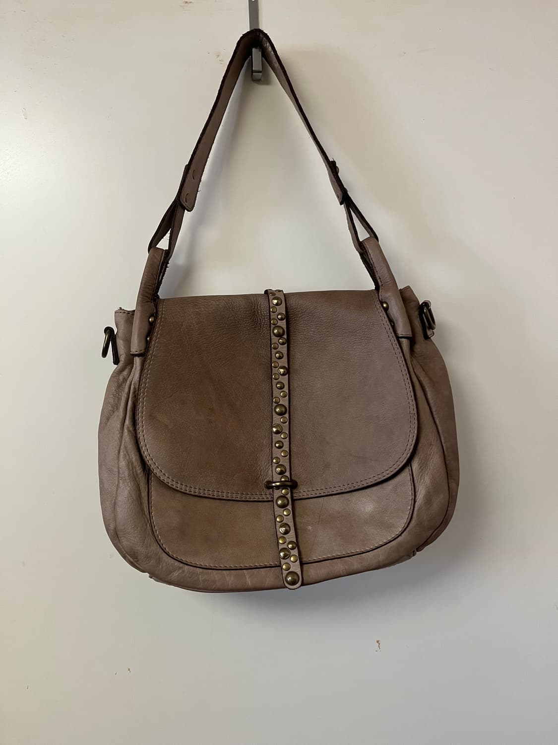 램스킨 스터드숄더백 made in Italy 상품이미지1