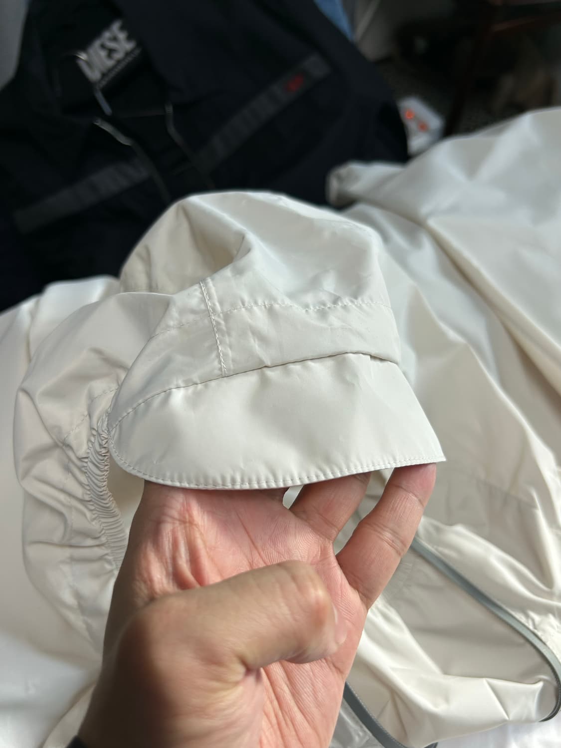 헌터 X 스타벅스 콜라보 레인 판초 아노락 아이보리 상품이미지6