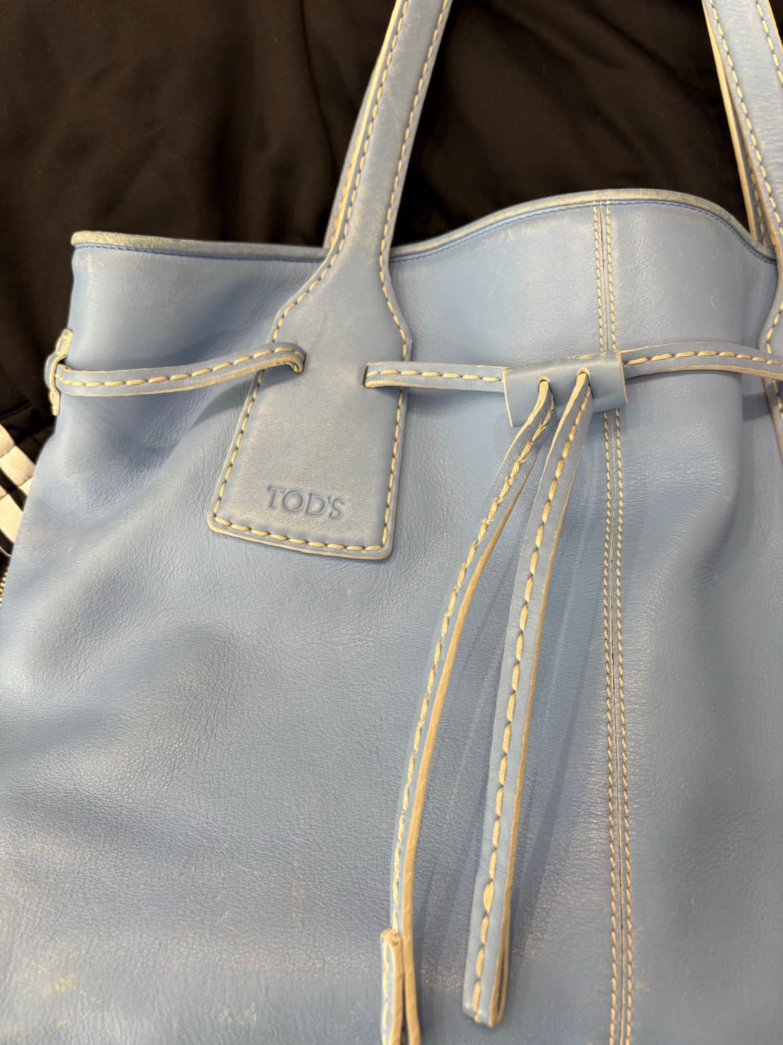 Tods 스카이블루 핸드백 상품이미지3
