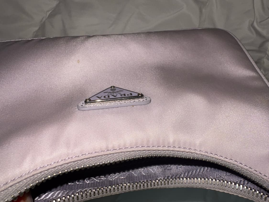 프라다 리에디션 리나일론 호보백 상품이미지4