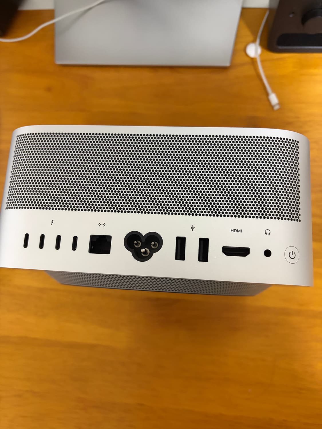 맥스튜디오 m1 max 1tb 32g ram 상품이미지3