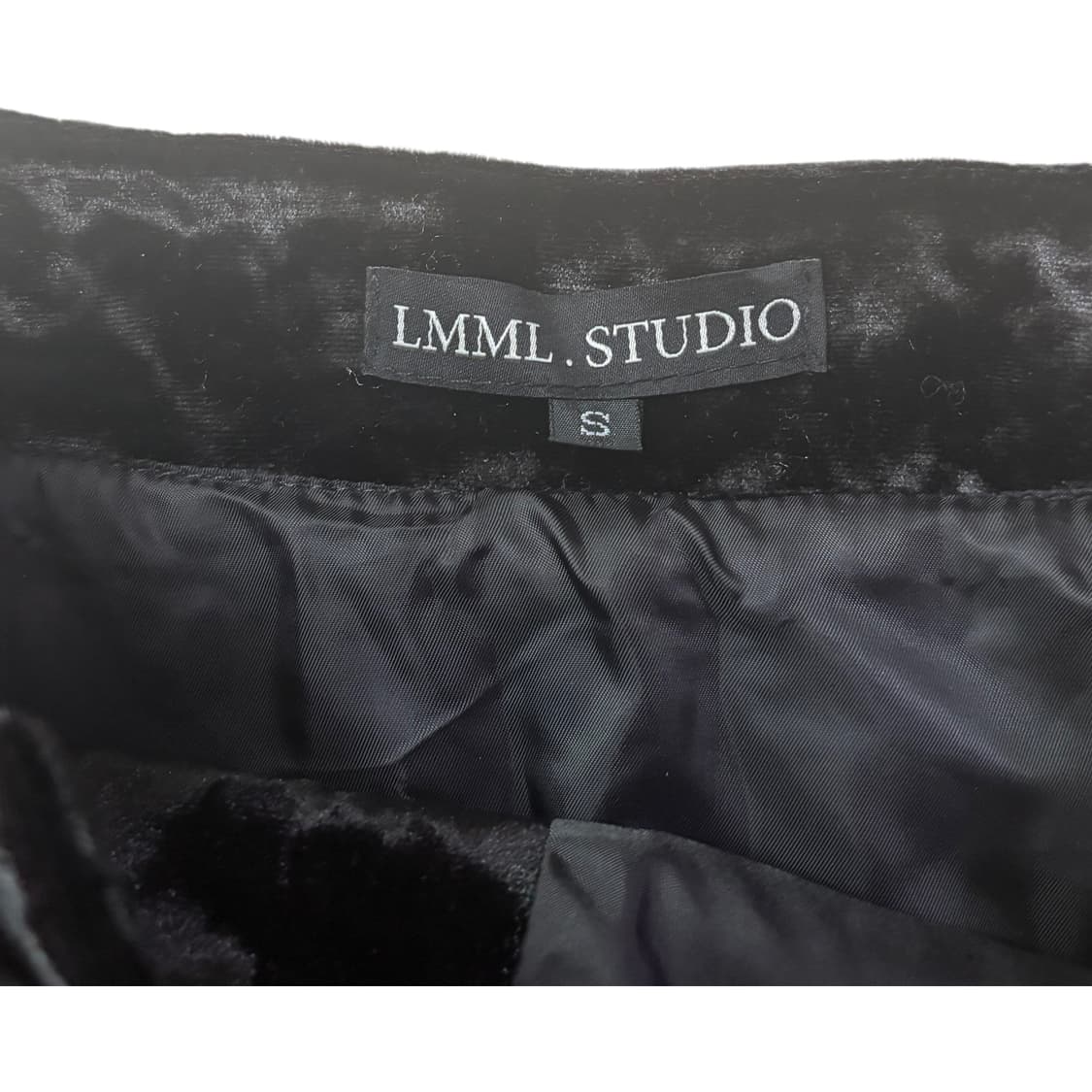 lmml 블랙 벨벳 스커트 상품이미지4