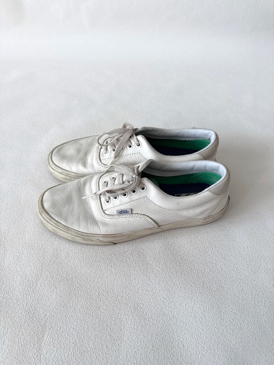 [270]반스(Vans) 레더 에센틱 상품이미지1