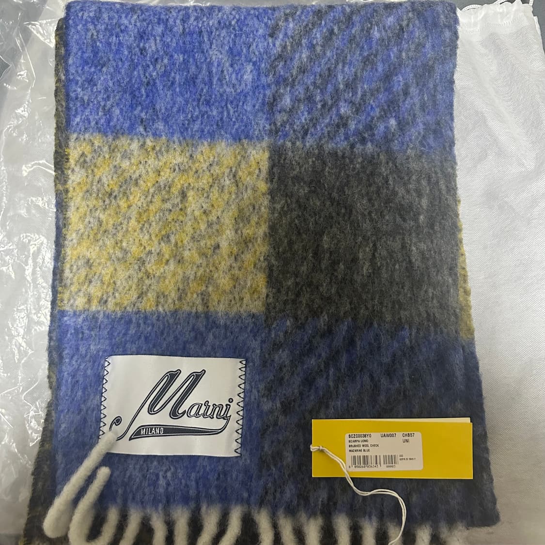 마르니 블렌드 머플러 마자린 블루 팝니다. 상품이미지2