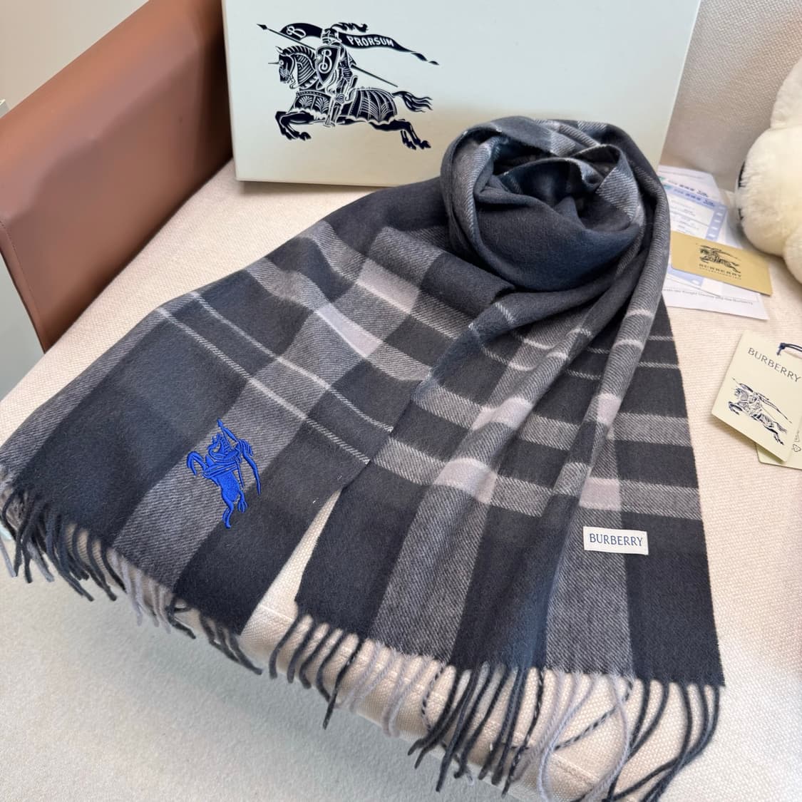 버버리 리버서블 스카프 100% 램스울
 상품이미지3