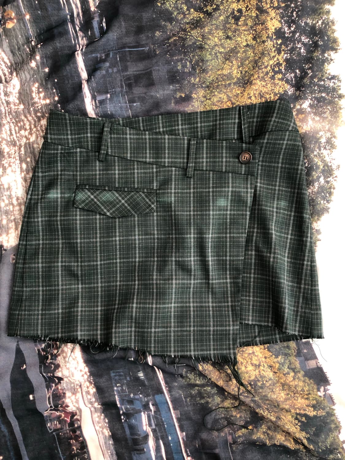 밀로우먼 슬래시 랩 미니 스커트 [딥 그린] 상품이미지2