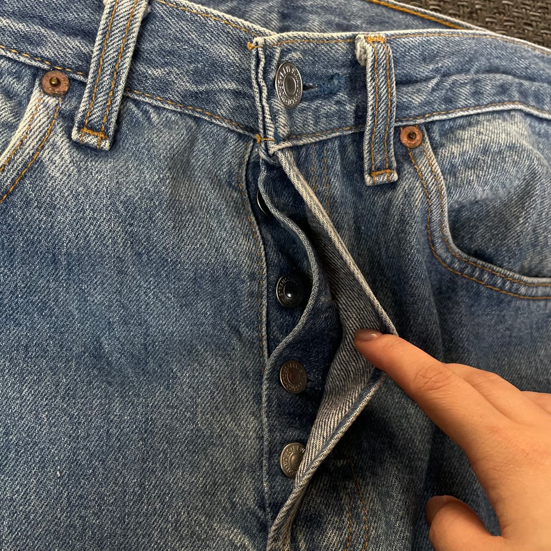 (30) 리바이스 501 00s 버튼플라이 중청 워싱 데님 팬츠 상품이미지3